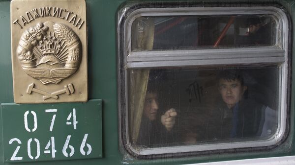 Поезд из Средней Азии, архивное фото - Sputnik Таджикистан