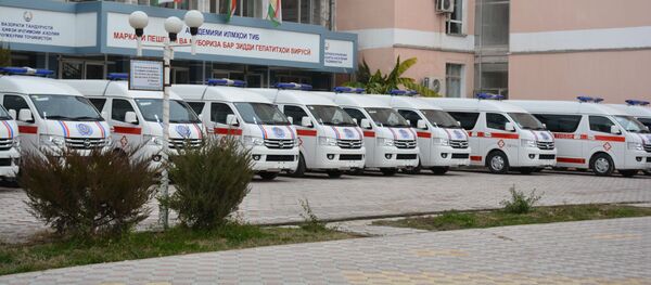 Минздрав Таджикистана при поддержке Всемирного банка приобрел 20 автомобилей скорой помощи - Sputnik Тоҷикистон