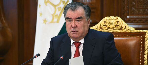 Эмомали Рахмон на заседании правительства Республики Таджикистан - Sputnik Тоҷикистон