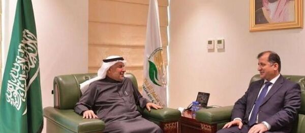 Мулоқоти сафири Тоҷикистон дар Арабистони Саудӣ бо роҳбари Маркази имдоди Шоҳ Салмон  - Sputnik Тоҷикистон