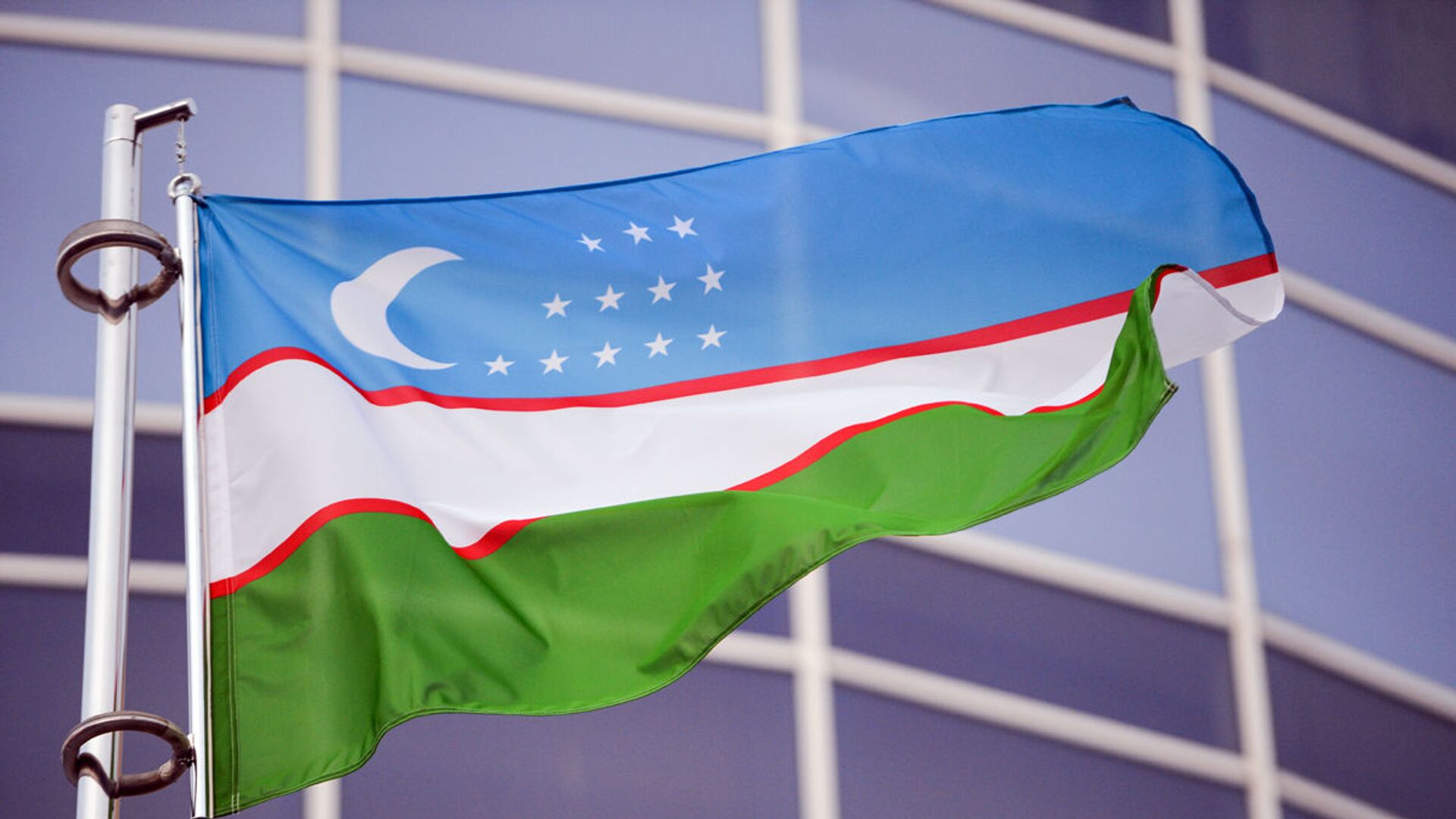 Национальный флаг Узбекистана - Sputnik Таджикистан, 1920, 09.07.2022