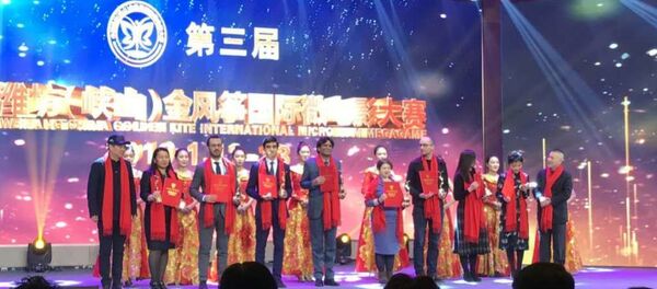 Таджикский режиссёр получил награду на Фестивале краткометражного кино в Китае  - Sputnik Тоҷикистон