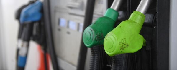 На одной из автозаправочных станций  - Sputnik Тоҷикистон