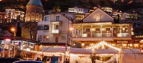 Вид на ночной Тбилиси, Грузия - Sputnik Таджикистан