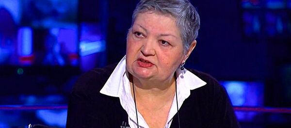 Эксперт общественной организации Миграция и закон Гавхар Джураева Эксперт общественной организации Миграция и закон Гавхар Джураева - Sputnik Тоҷикистон