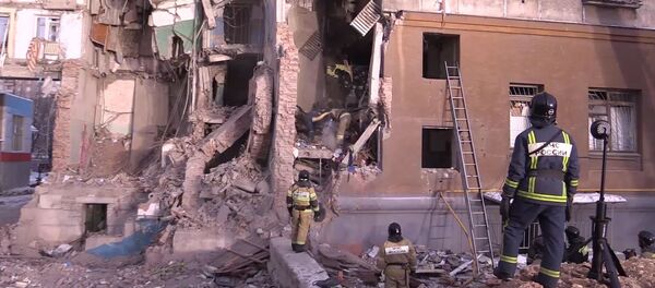 Последствия обрушения подъезда жилого дома в Магнитогорске, архивное фото - Sputnik Таджикистан