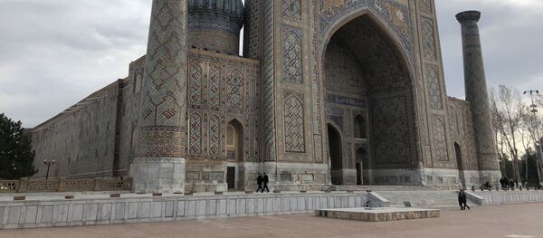 Площадь Регистан в Самарканде - Sputnik Тоҷикистон