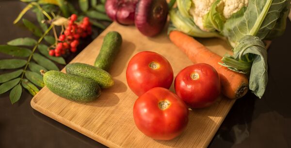 Овощи на столе - Sputnik Таджикистан