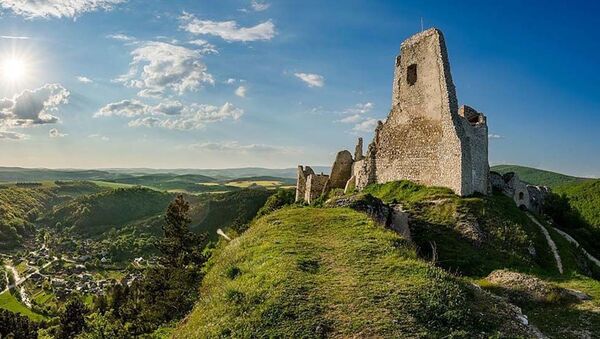 Чахтицкий замок, Словакия - Sputnik Таджикистан