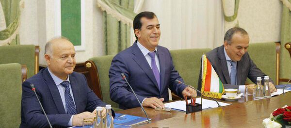 Узбекистан-Таджикистан: Обсуждение новых планов в рамках международного сотрудничества - Sputnik Тоҷикистон
