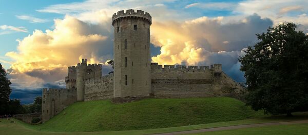 Уорикский замок, Англия - Sputnik Таджикистан