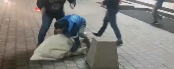 Незадачливый жених, похитивший невесту, дважды уронил ее - Sputnik Таджикистан