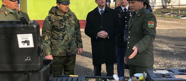 Посольство США передает ГКНБ РТ наземное радарное оборудование на сумму 3,8 миллионов долларов - Sputnik Тоҷикистон