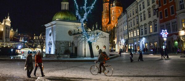 Городская площадь Кракова, архивное фото Городская площадь Кракова, архивное фото - Sputnik Таджикистан