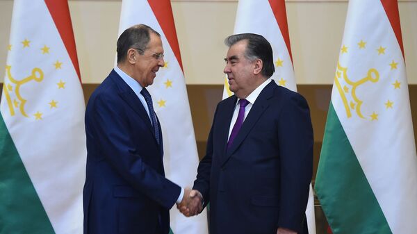Министр иностранных дел РФ Сергей Лавров и президент Республики Таджикистан Эмомали Рахмон - Sputnik Таджикистан