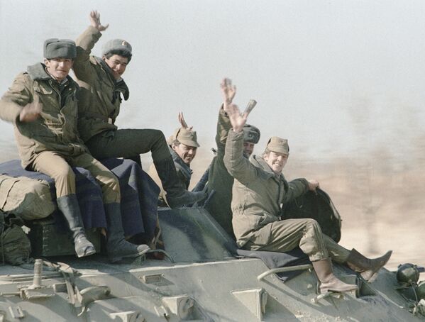 Вывод Ограниченного контингента советских войск из Афганистана. 14 февраля 1989 года - Sputnik Таджикистан