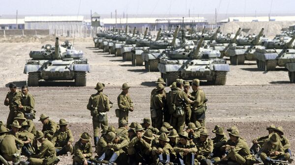Танковый полк в Афганистане, архивное фото - Sputnik Тоҷикистон