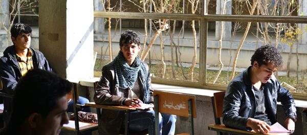 Студенты на паре в Кабуле - Sputnik Таджикистан