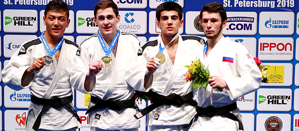 Таджикский борец взял бронзу на Кубке Европы по дзюдо в Петербурге - Sputnik Таджикистан