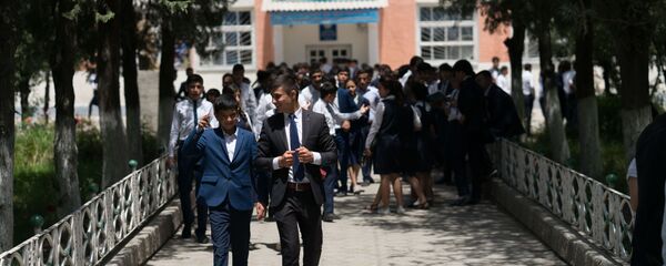 Школьники в Таджикистане, архивное фото - Sputnik Таджикистан