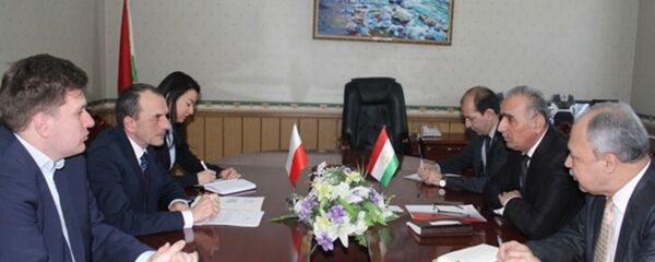 Мулоқоти вазири фарҳанг Шамсиддин орумбекзода бо сафири Лаҳистон - Sputnik Тоҷикистон