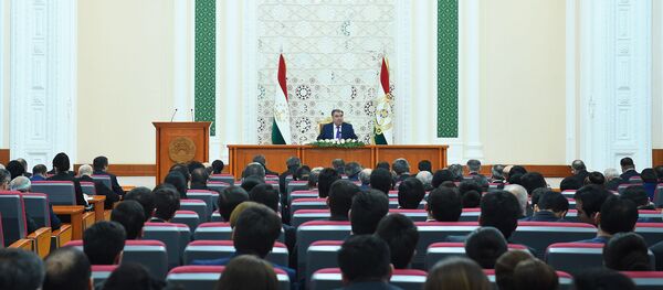 Эмомали Рахмон встретился с представителями государственных СМИ Таджикистана - Sputnik Таджикистан