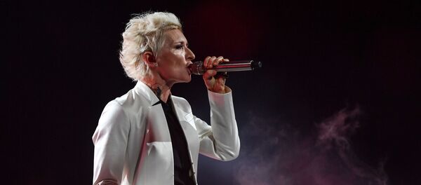 Солистка группы Ночные снайперы, певица Диана Арбенина Солистка группы Ночные снайперы, певица Диана Арбенина - Sputnik Таджикистан