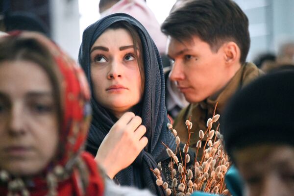 Празднование Вербного воскресенья в России Празднование Вербного воскресенья в России - Sputnik Таджикистан