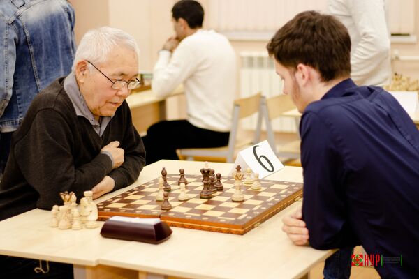 28 февраля, в центре РОО Нур прошёл III-й Межнациональный шахматный турнир Кубок НУР - Sputnik Таджикистан