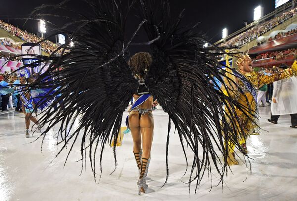 Принцесса карнавала на праздненстве в Рио-де-Жанейро, Бразилия - Sputnik Таджикистан