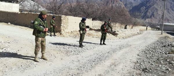 Пограничники на кыргызско-таджикском участке государственной границы - Sputnik Тоҷикистон
