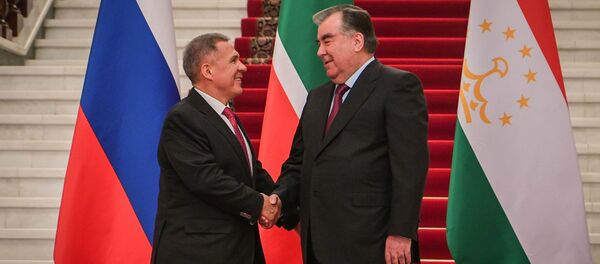 Президент Татарстана Рустам Минниханов и президент Таджикистана Эмомали Рахмон - Sputnik Таджикистан