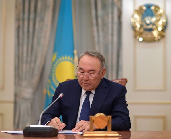 Обращение Главы государства Нурсултана Назарбаева к народу Казахстана - Sputnik Таджикистан