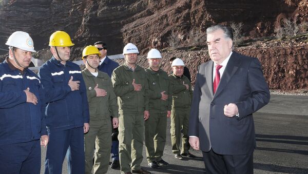 Эмомали Рахмон дал старт реконструкции Нурекской ГЭС - Sputnik Таджикистан