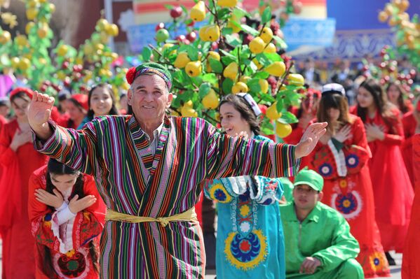 Празднование Навруза в Душанбе - Sputnik Таджикистан