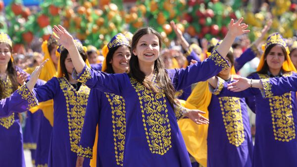 Празднование Навруза в Душанбе Празднование Навруза в Душанбе - Sputnik Таджикистан