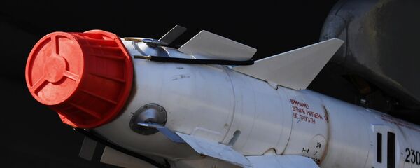 Управляемая ракета класса воздух-воздух малого радиуса действия Р-73 - Sputnik Таджикистан