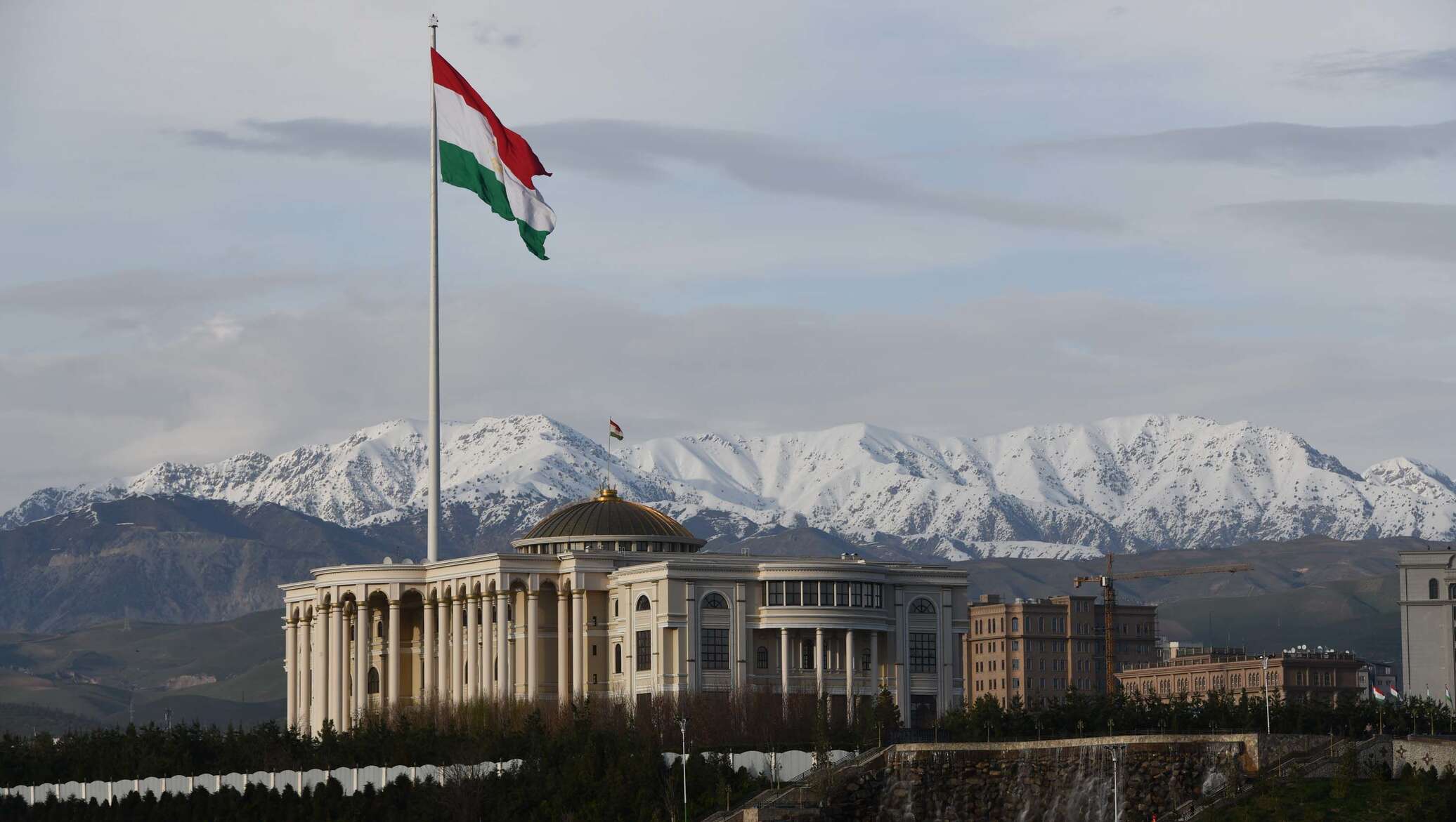 Правительство Таджикистана в 2020 здание