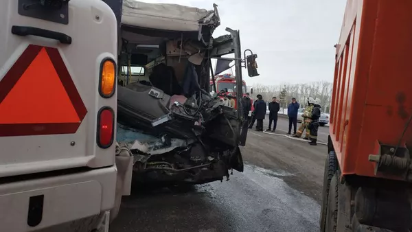 Крупная авария произошла на пересечении улицы Улы Дала и проспекта Кабанбай батыра в Нур-Султане - Sputnik Тоҷикистон