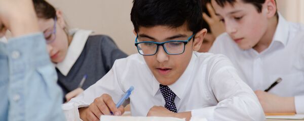 III Школьная олимпиада НУР 2019 - Sputnik Тоҷикистон