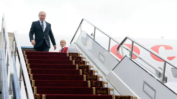 Президент России Владимир Путин - Sputnik Тоҷикистон