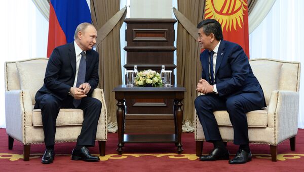 Президент России Владимир Путин прибыл в Кыргызстан с государственным визитом - Sputnik Тоҷикистон