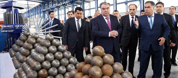 Ифтитоҳи Коргоҳи истеҳсоли арматура дар шаҳри Гулистон - Sputnik Тоҷикистон