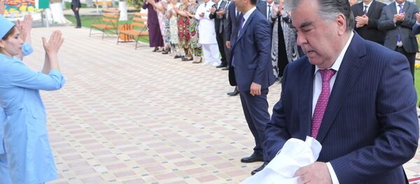 Открытие нового здания районной больницы №3 в Бободжон Гафуровском районе - Sputnik Тоҷикистон