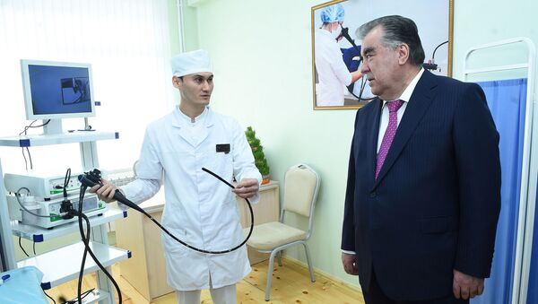 Открытие нового здания районной больницы №3 в Бободжон Гафуровском районе  - Sputnik Таджикистан