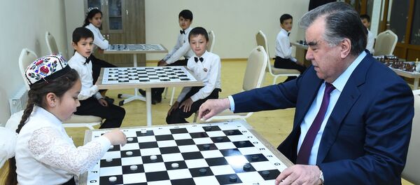 Президент Таджикистана Эмомали Рахмон - Sputnik Тоҷикистон