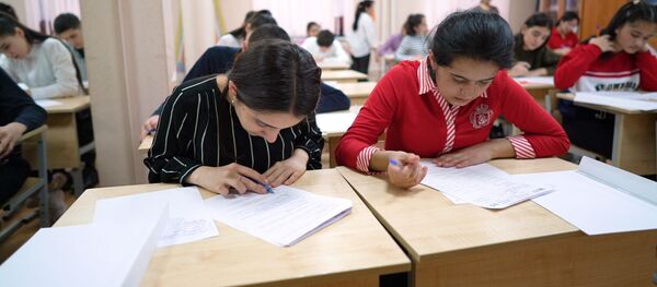 Олимпиада по русскому языку в РОО НУР - Sputnik Тоҷикистон