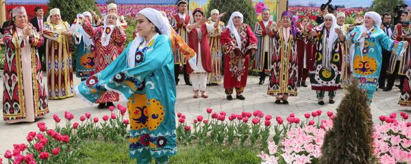 Праздничный концерт в Худжанде - Sputnik Тоҷикистон