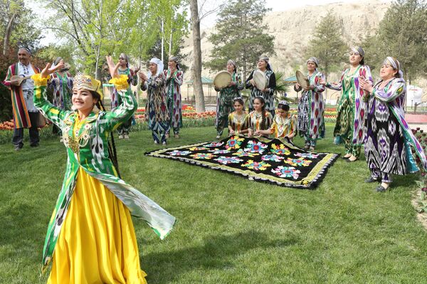 Рӯзи Ваҳдати миллии Тоҷикистон  - Sputnik Тоҷикистон