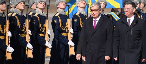 Прилет президента Казахстана  К.-Ж. Токаева - Sputnik Тоҷикистон